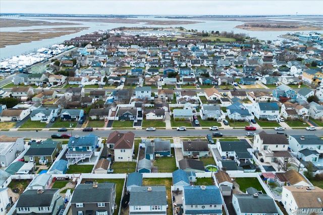 61 Grant Street, Freeport, NY 11520