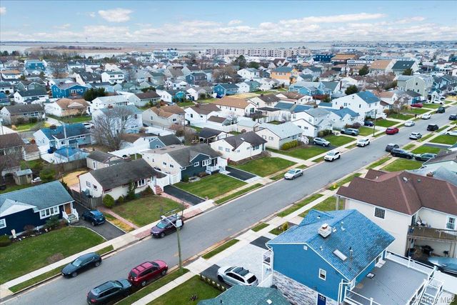 61 Grant Street, Freeport, NY 11520