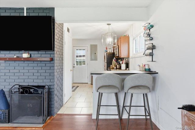 61 Grant Street, Freeport, NY 11520