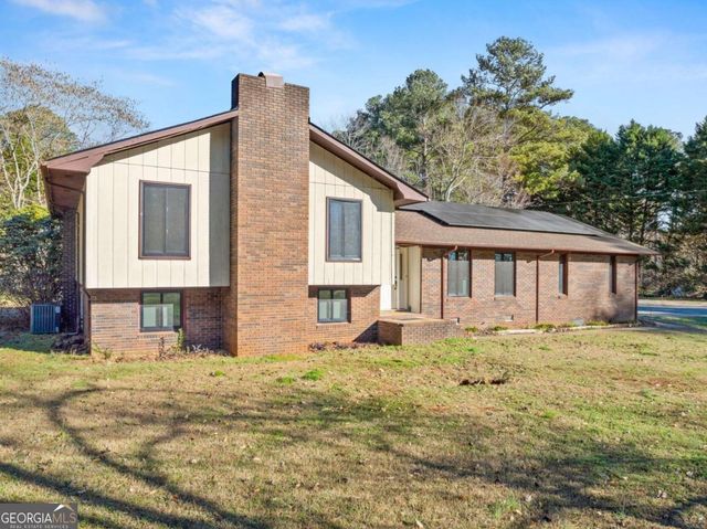 588 Estatohe Circle, Toccoa, GA 30577