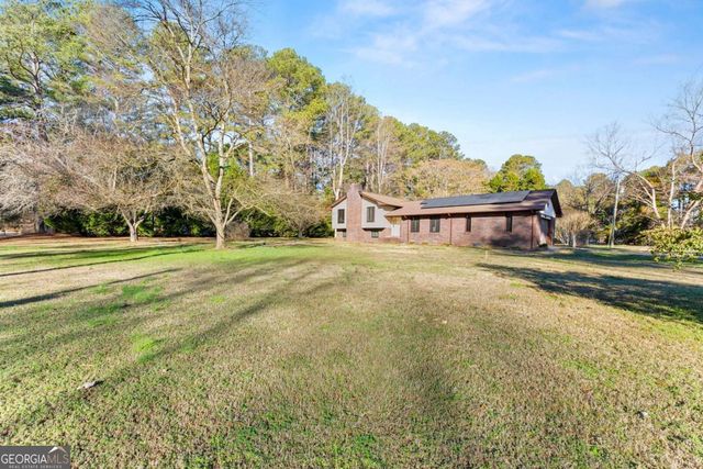 588 Estatohe Circle, Toccoa, GA 30577