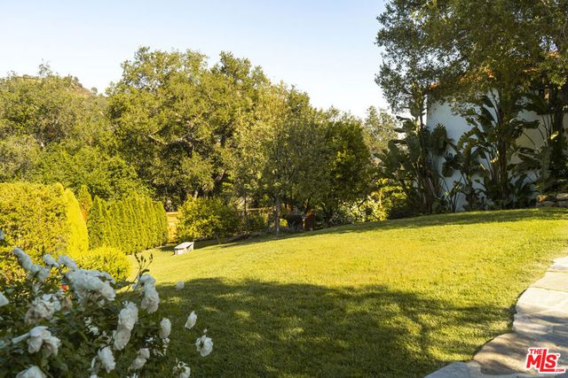 22068 Topanga School Road, Topanga, CA 90290