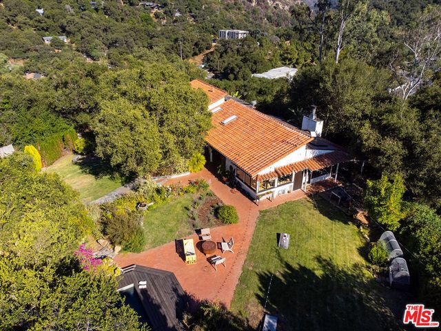 22068 Topanga School Road, Topanga, CA 90290