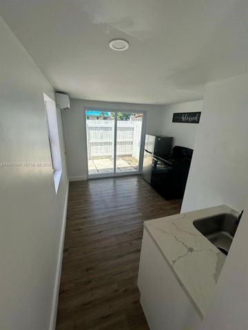 2331 Coolidge Street, Hollywood, FL 33020