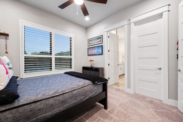 401 Highland Bluff DR, Georgetown, TX 78633