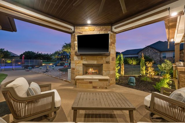 401 Highland Bluff DR, Georgetown, TX 78633