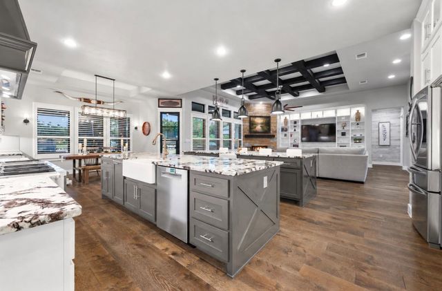 401 Highland Bluff DR, Georgetown, TX 78633