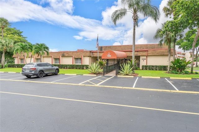 1010 COUNTRY CLUB Drive 108, Margate, FL 33063