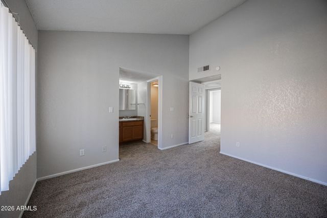 4828 W ORANGEWOOD Avenue 122, Glendale, AZ 85301