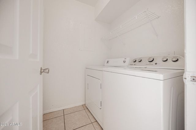 4828 W ORANGEWOOD Avenue 122, Glendale, AZ 85301