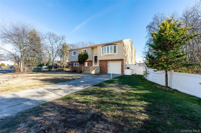 361 Nevada Street, Lindenhurst, NY 11757