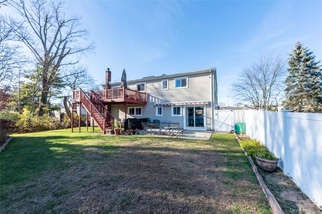 361 Nevada Street, Lindenhurst, NY 11757