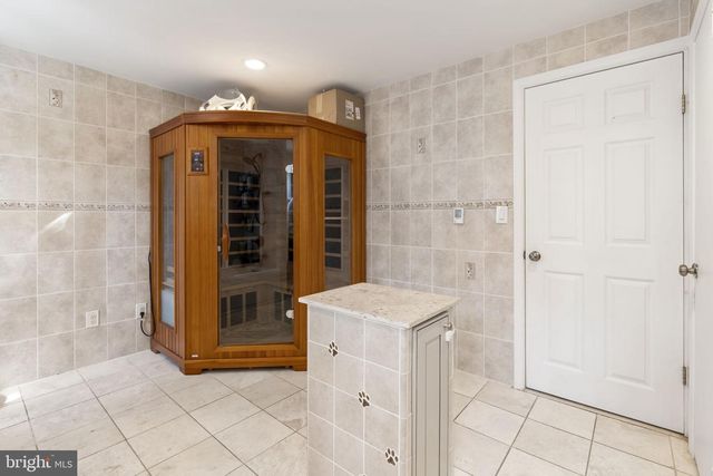 352 S NEW MIDDLETOWN RD, Media, PA 19063