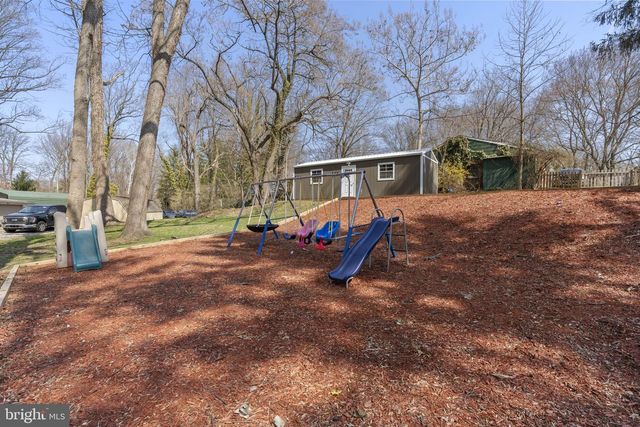 352 S NEW MIDDLETOWN RD, Media, PA 19063