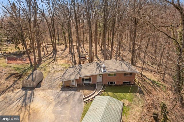352 S NEW MIDDLETOWN RD, Media, PA 19063