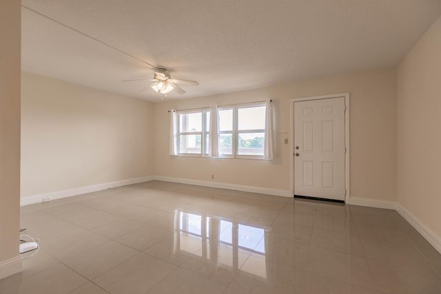 4302 Martinique Circle H3, Coconut Creek, FL 33066