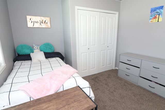 4312 10th Street S, Moorhead, MN 56560
