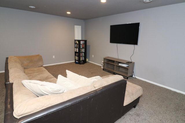 4312 10th Street S, Moorhead, MN 56560