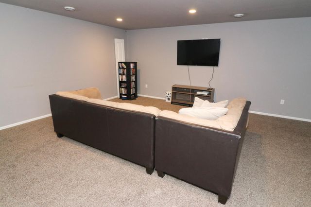 4312 10th Street S, Moorhead, MN 56560