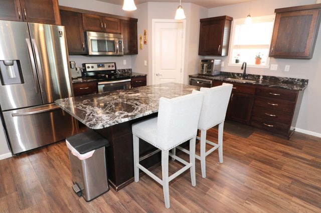 4312 10th Street S, Moorhead, MN 56560