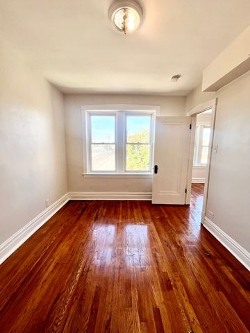 2119 S 51st Avenue 2, Cicero, IL 60804