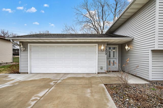 7373 Ivystone Avenue S, Cottage Grove, MN 55016