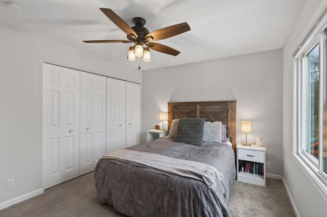 7373 Ivystone Avenue S, Cottage Grove, MN 55016