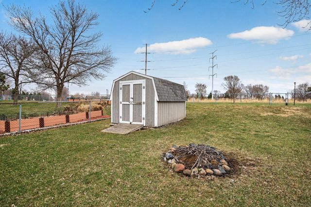 7373 Ivystone Avenue S, Cottage Grove, MN 55016