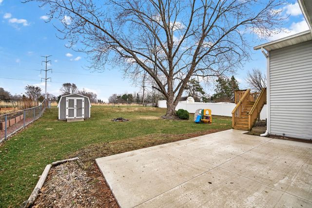 7373 Ivystone Avenue S, Cottage Grove, MN 55016