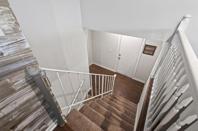 7373 Ivystone Avenue S, Cottage Grove, MN 55016