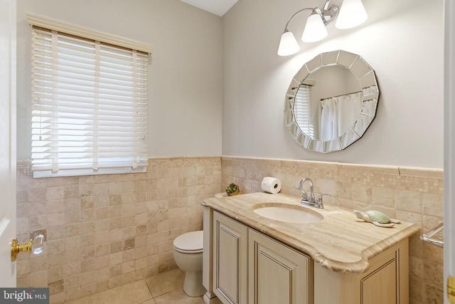 32 HALSEY DR, Brick, NJ 08723