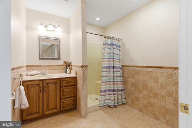 32 HALSEY DR, Brick, NJ 08723