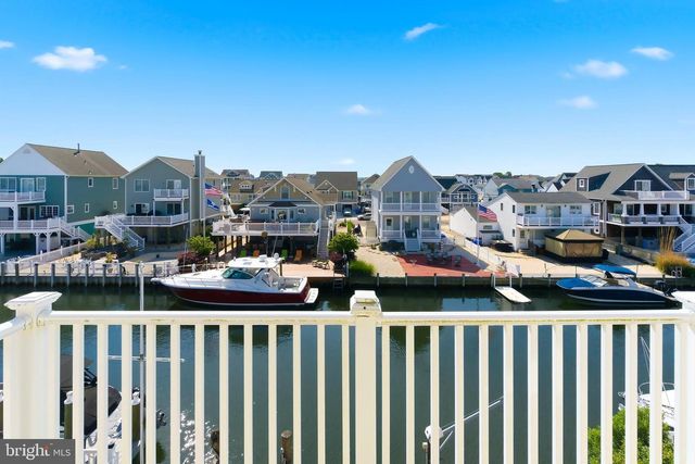 32 HALSEY DR, Brick, NJ 08723