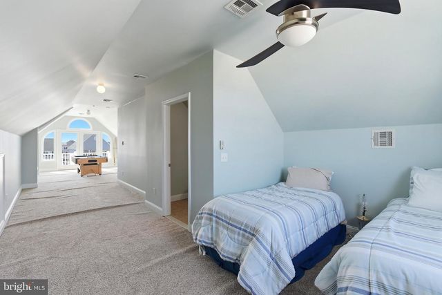 32 HALSEY DR, Brick, NJ 08723