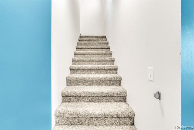 5668 Mill Street, Peck, MI 48466