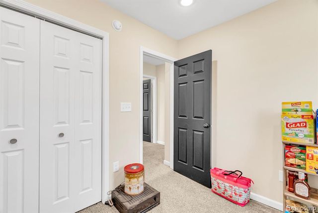 5668 Mill Street, Peck, MI 48466