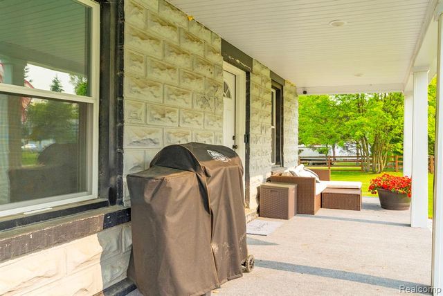 5668 Mill Street, Peck, MI 48466