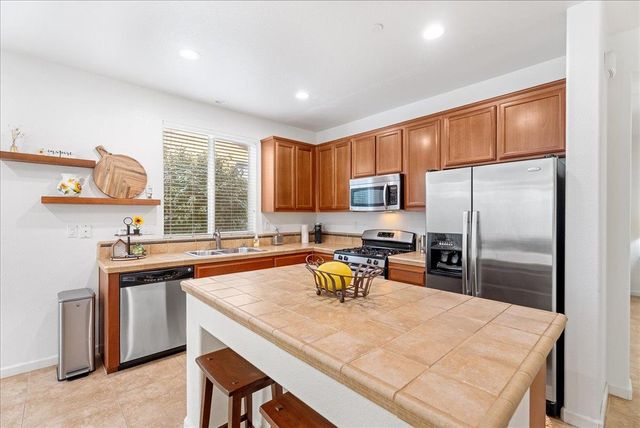 719 Courtyards Loop, Lincoln, CA 95648