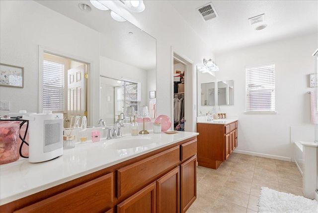 719 Courtyards Loop, Lincoln, CA 95648