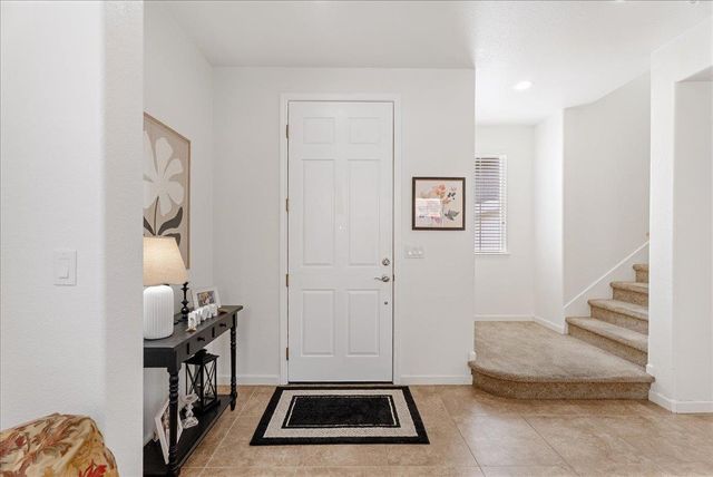 719 Courtyards Loop, Lincoln, CA 95648