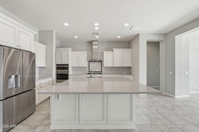 121 E ALCATARA Avenue, Queen Creek, AZ 85140