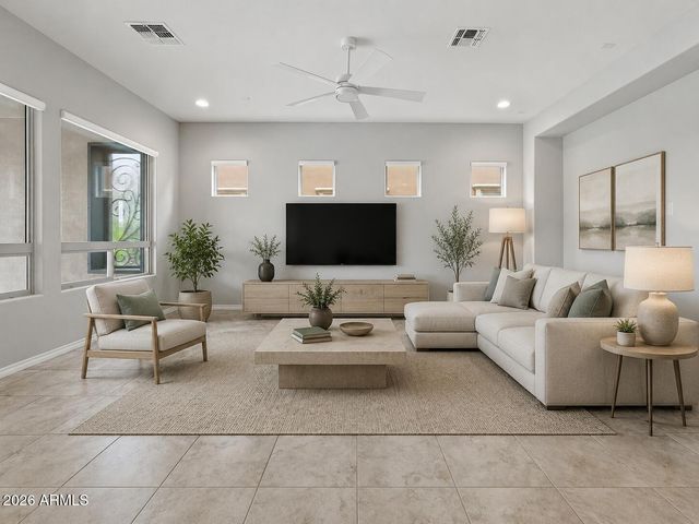 121 E ALCATARA Avenue, Queen Creek, AZ 85140