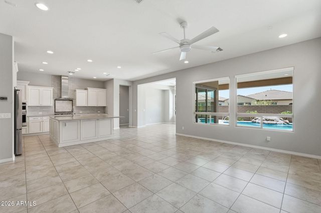 121 E ALCATARA Avenue, Queen Creek, AZ 85140
