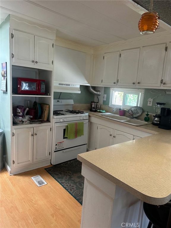 432 S Harbor Blvd 135, Santa Ana, CA 92704 — photo 2