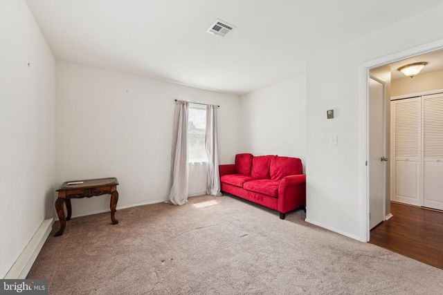 38 SHEFFIELD PL, Southampton, NJ 08088
