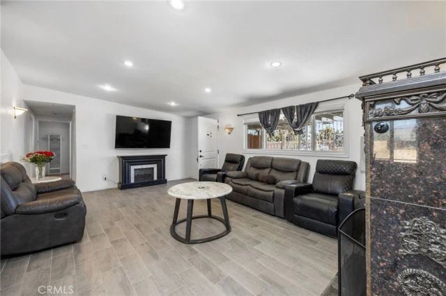 8054 Palm, Yucca Valley, CA 92284