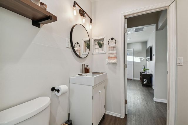 2310 30TH AVENUE N, St Petersburg, FL 33713