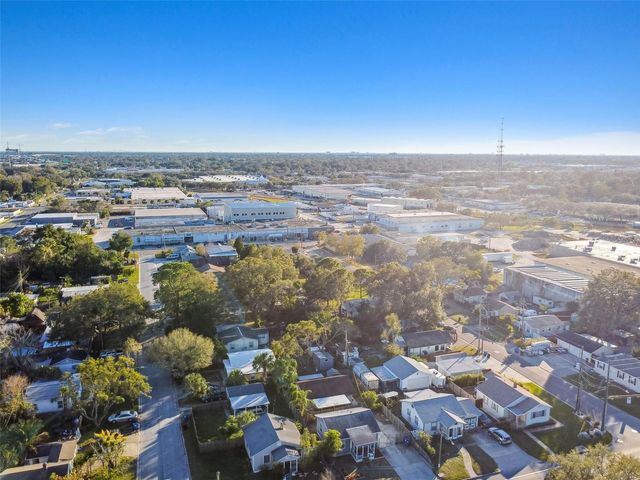 2310 30TH AVENUE N, St Petersburg, FL 33713