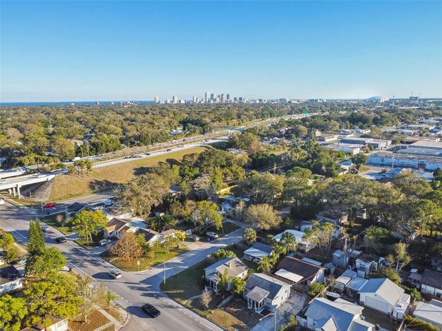 2310 30TH AVENUE N, St Petersburg, FL 33713