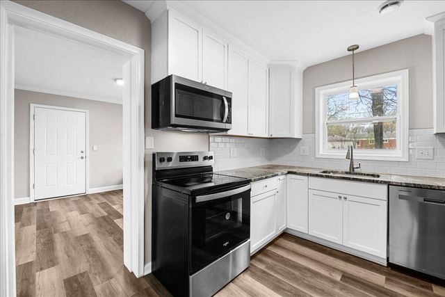32211 Pardo Street, Garden City, MI 48135